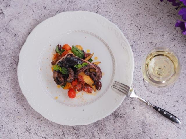 Cuisine du marché : des assiettes qui changent chaque semaine selon les saisons