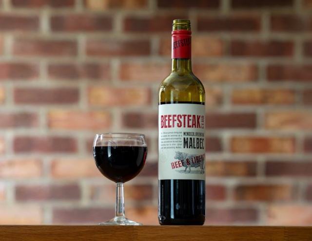 Vins rouges naturels : des rouges croquants aux vins de garde structurés Vins rouges naturels : des rouges croquants aux vins de garde structurés